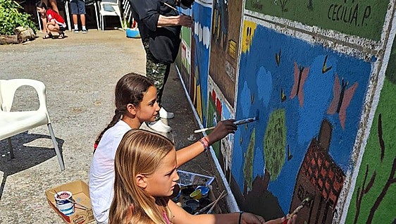 Las imágenes del gran mural pintado a mano de Cuenca de Campos