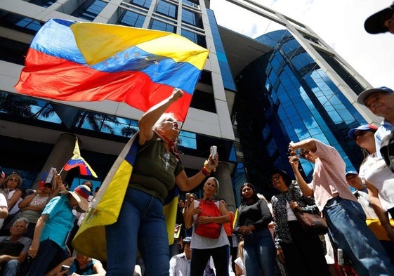 Protesta contra los resultados electorales anunciados por el gobierno del presidente Nicolás Maduro, ayer en Caracas.