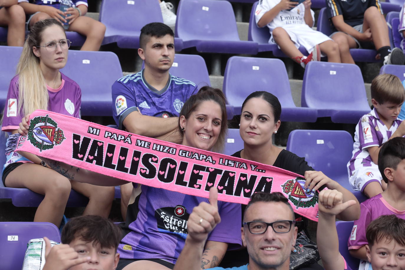 Búscate en la grada del estadio José Zorrilla (1/4)