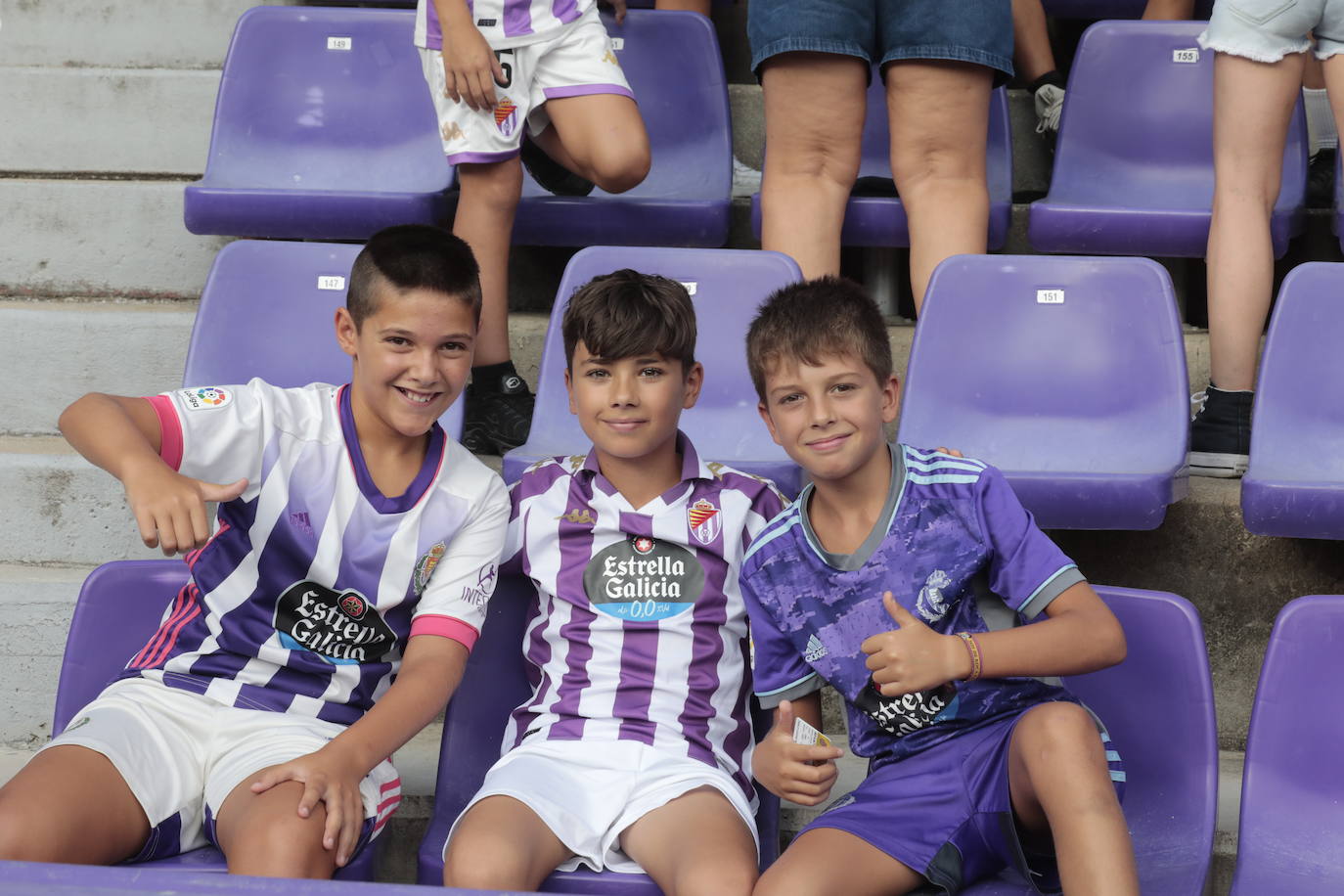 Búscate en la grada del estadio José Zorrilla (2/4)