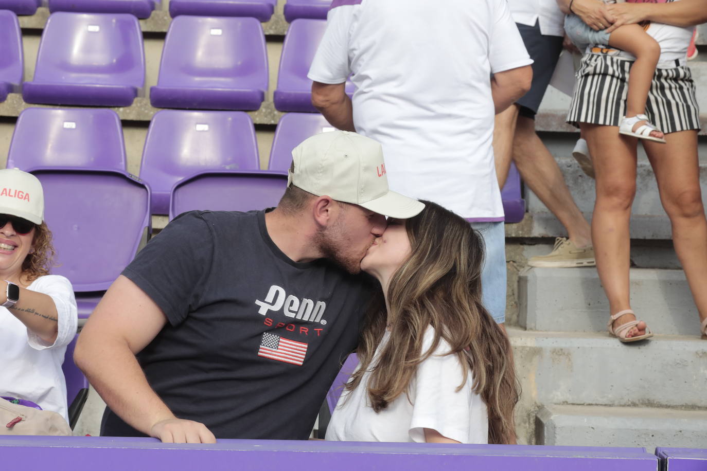 Búscate en la grada del estadio José Zorrilla (3/4)