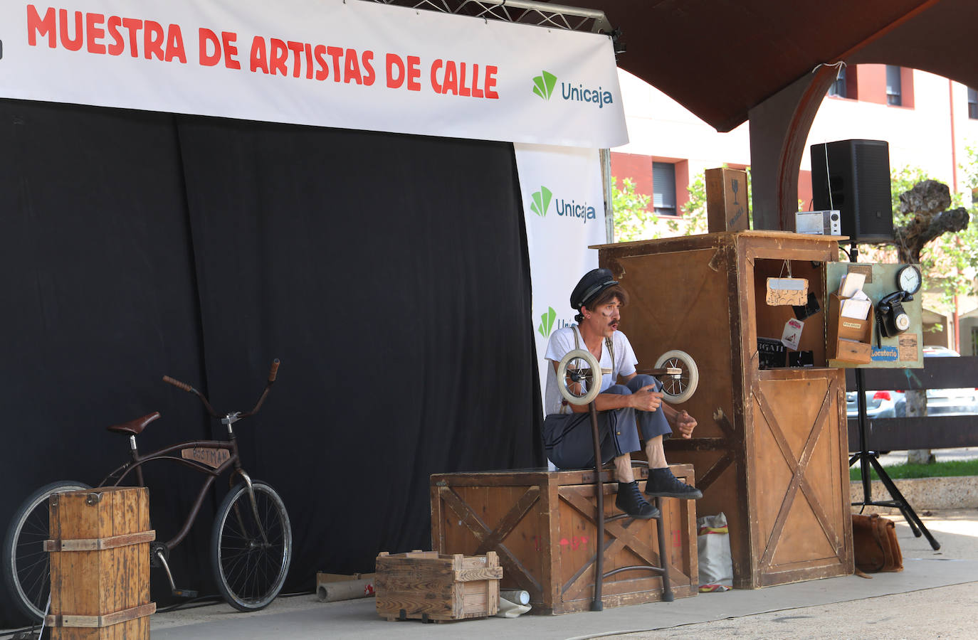 El teatro callejero llena Palencia