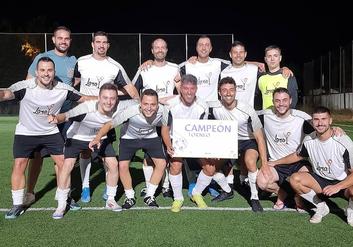 Lara Café y Copas, campeon del trofeo Eusebio Sacristán.