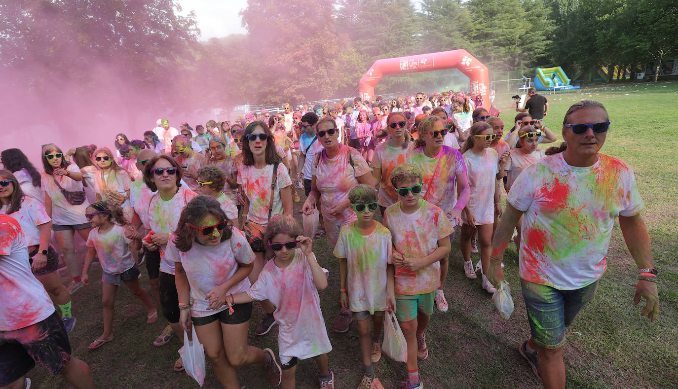 La Holi San Antolín tiñe el Sotillo de colores