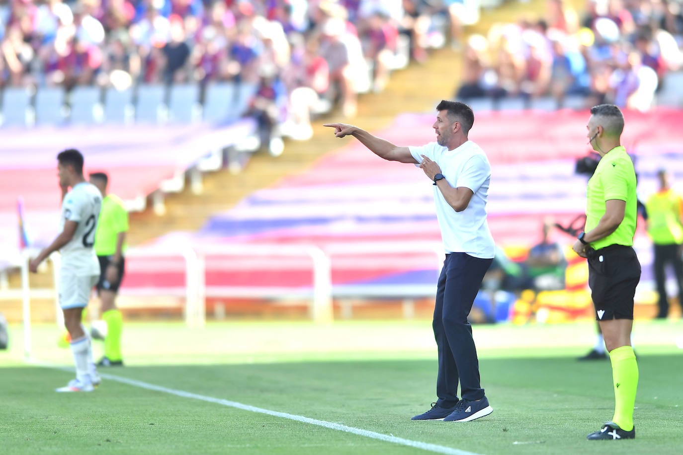 La goleada del Barcelona al Real Valladolid, en imágenes