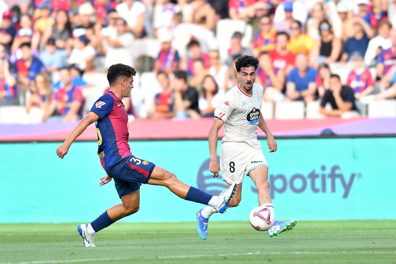 La goleada del Barcelona al Real Valladolid, en imágenes