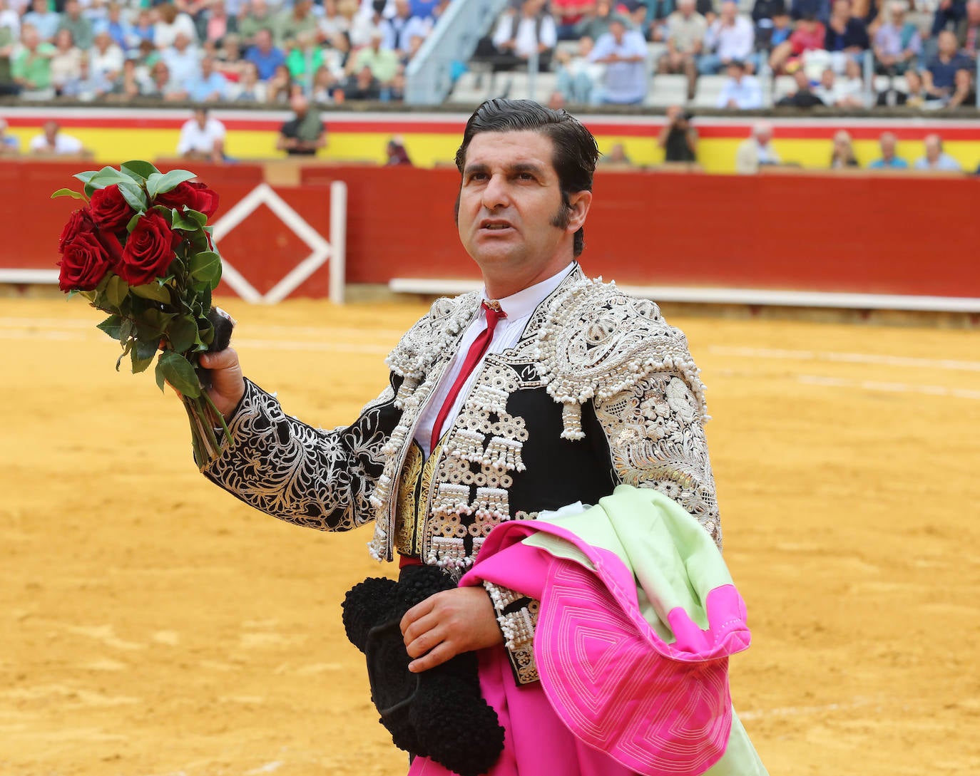 La lluvia no impide a Morante reconciliarse con Palencia