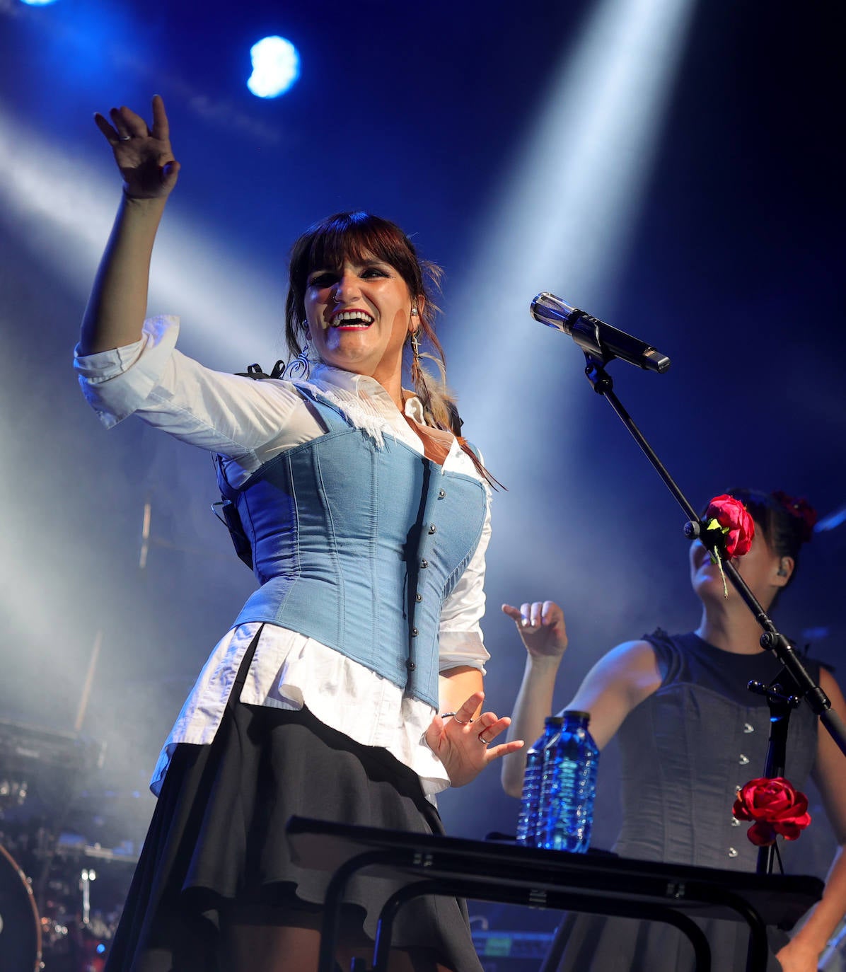 Rozalén llena el parque del Salón con su música