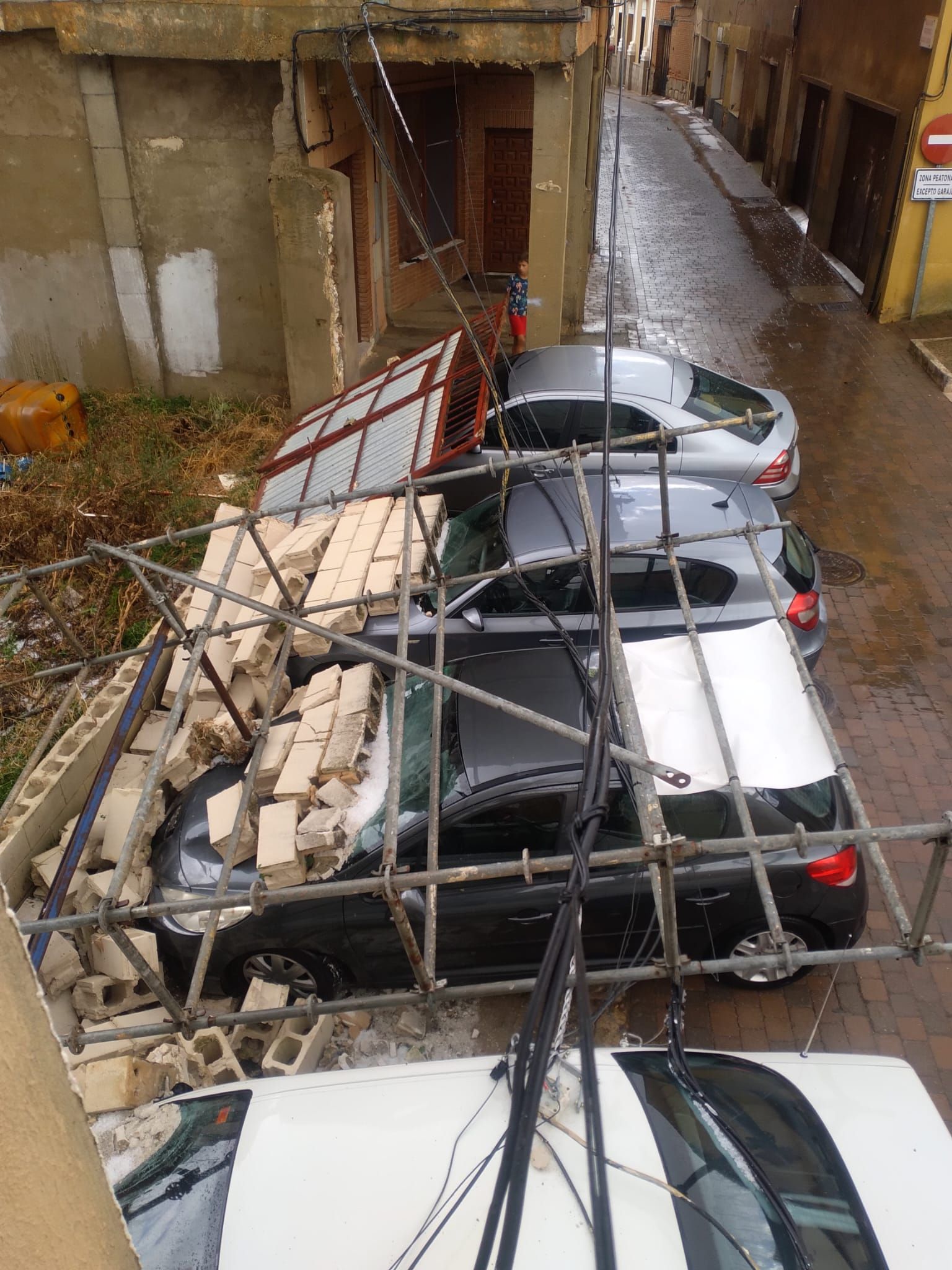 Imágenes de los efectos del vendaval en Medina de Rioseco