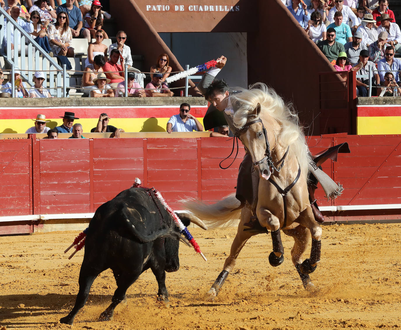 Triunfo del rejoneo en San Antolín