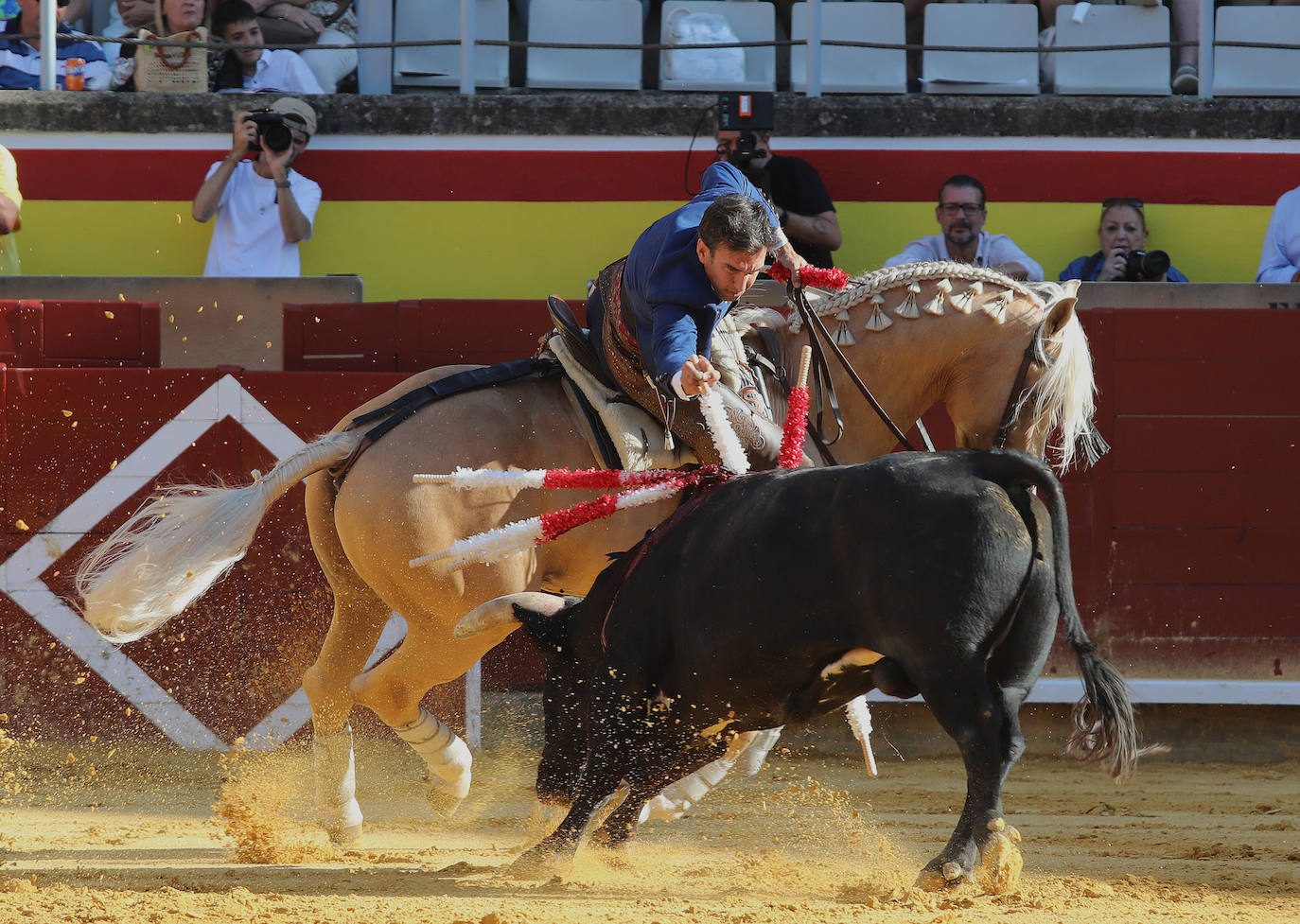 Triunfo del rejoneo en San Antolín