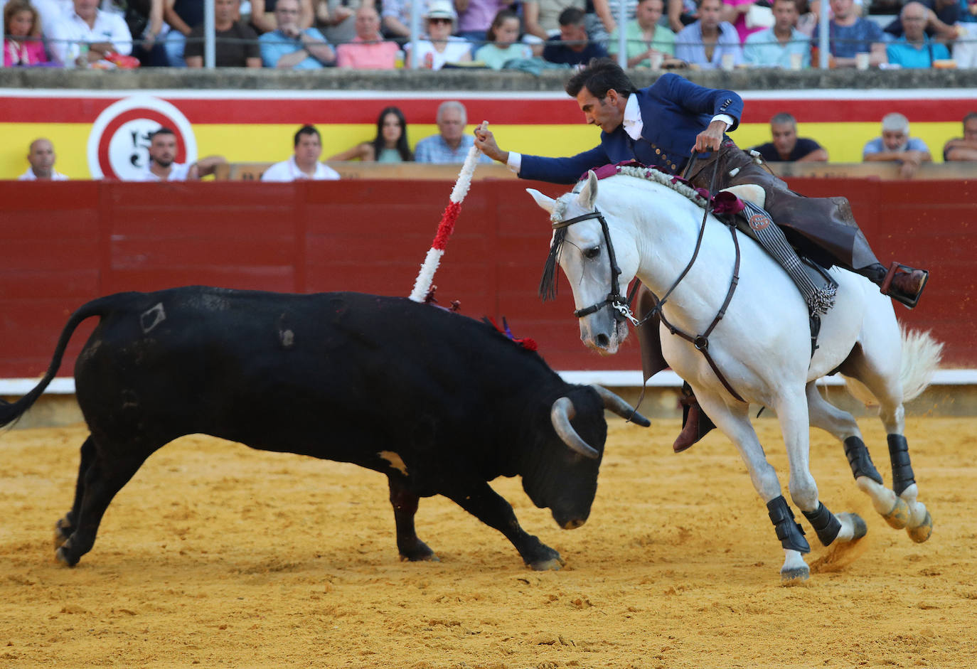 Triunfo del rejoneo en San Antolín