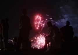 Imágenes de los primeros fuegos artificiales de las Fiestas de Valladolid 2024