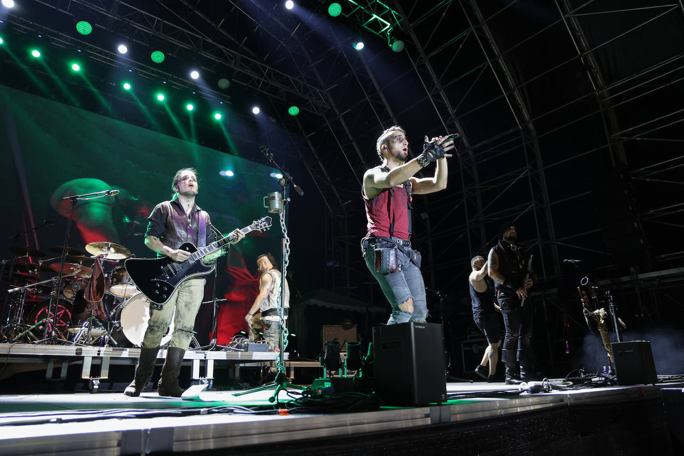 Las imágenes del concierto de Hijos del Tercer Acorde, teloneros de Mägo de Oz