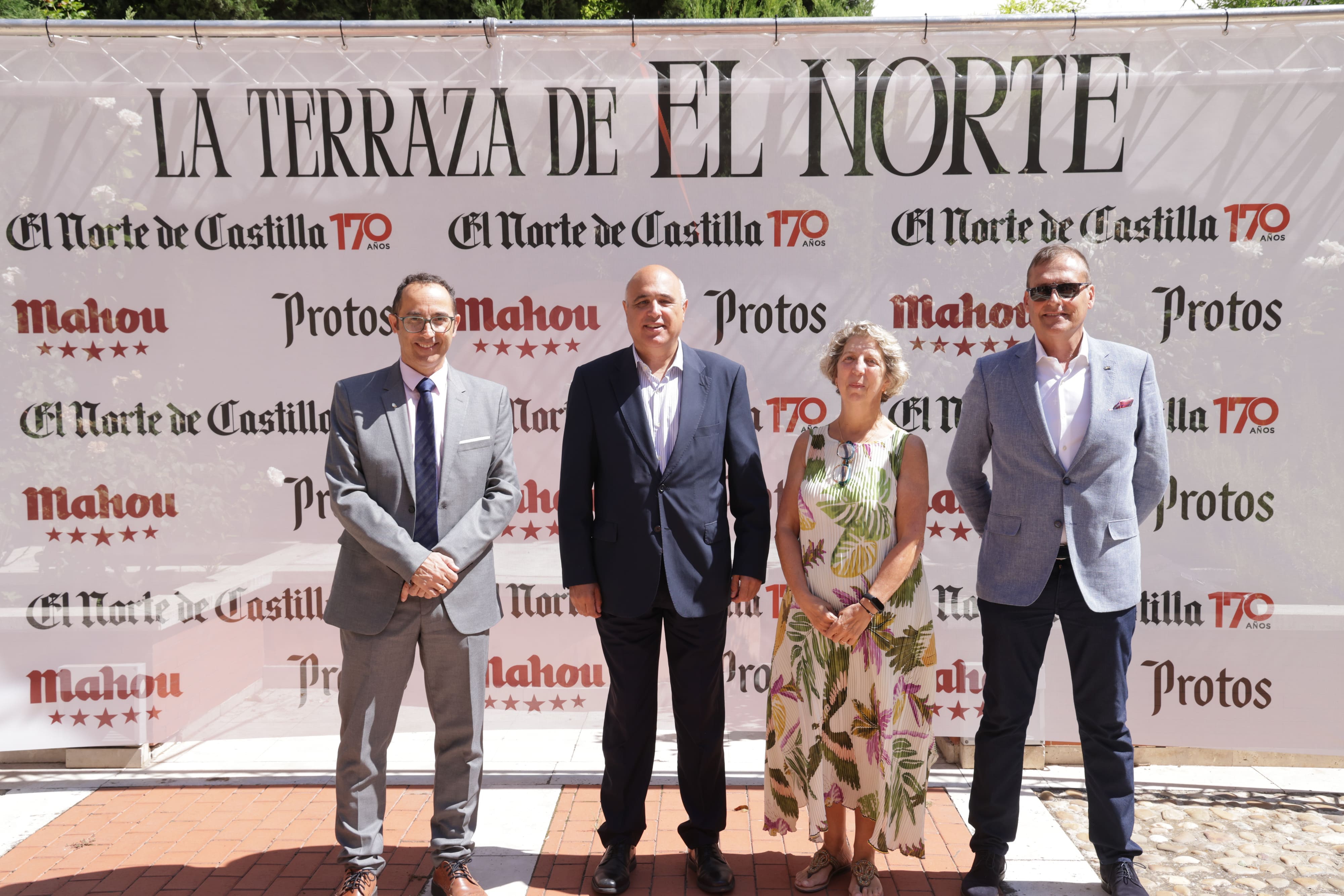 Andrés Velarde (Coronel Jefe de la Comandancia de la Guardia Civil en Valladolid), Jacinto Canales (subdelegado de Gobierno en Valladolid), Isabel Clavero (ICEX) y Francisco Javier Oterino (comisario de la Policía Nacional en Valladolid).