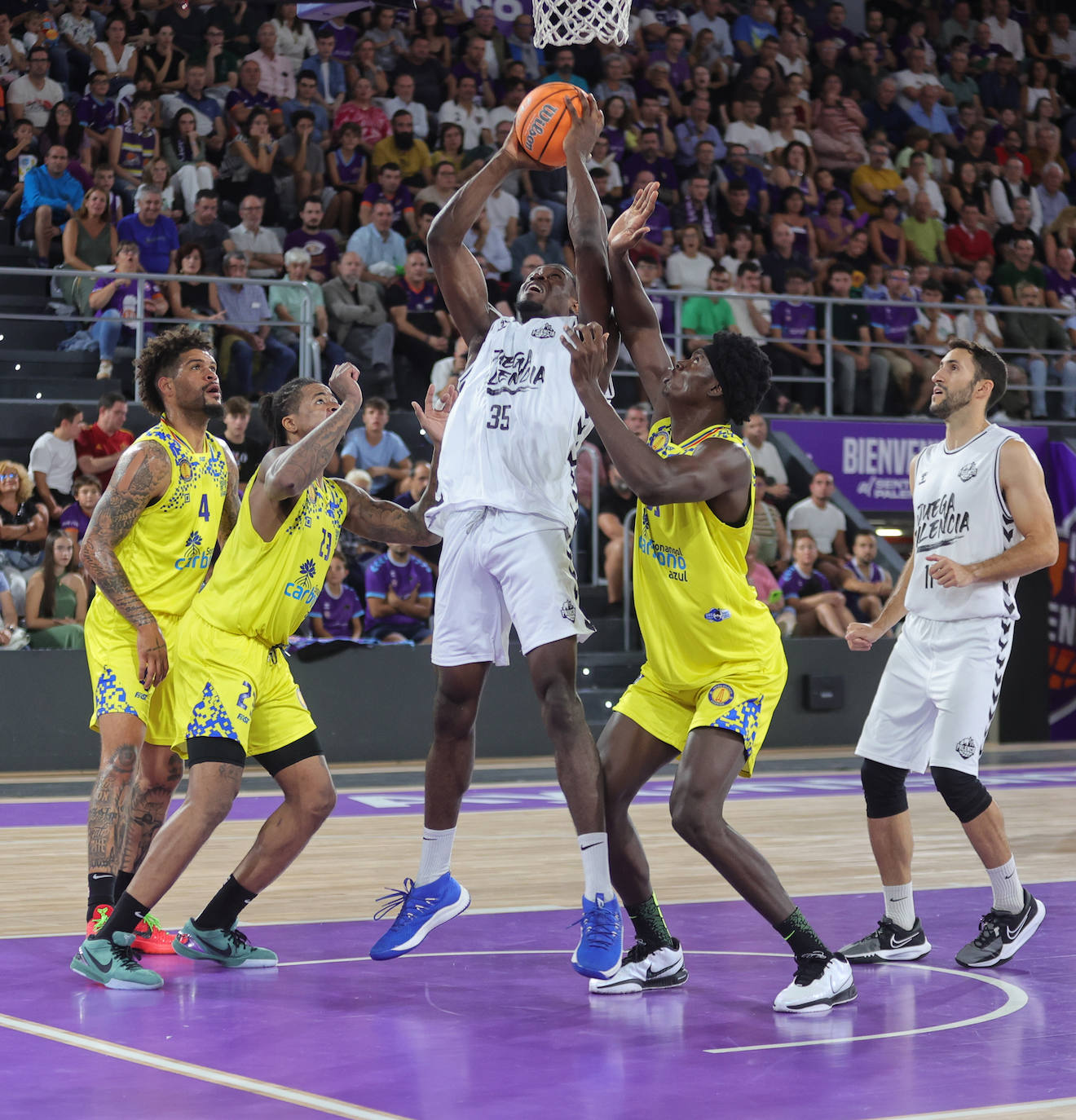 Así ha sido el primer partido del Palencia Baloncesto de pretemporada