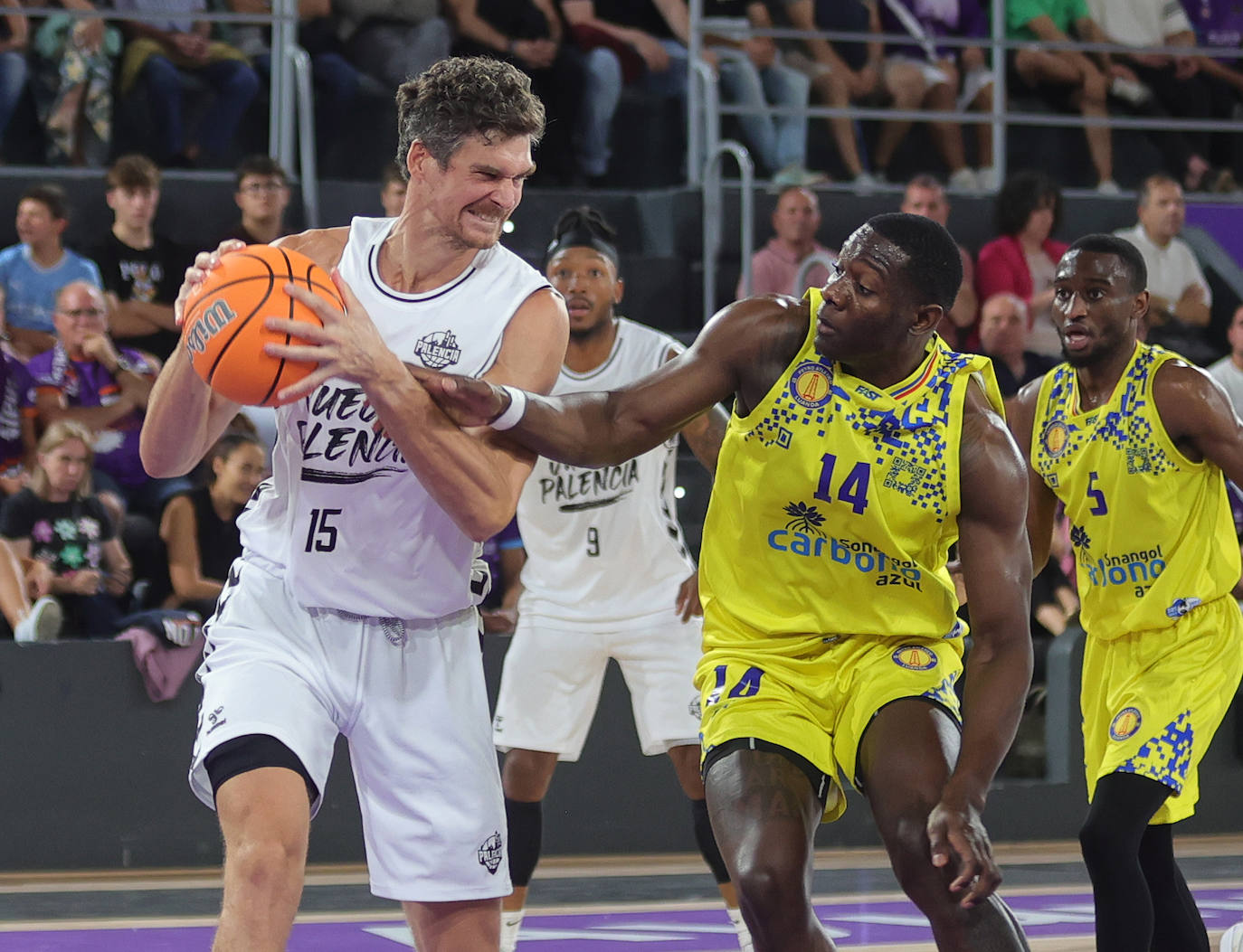 Así ha sido el primer partido del Palencia Baloncesto de pretemporada