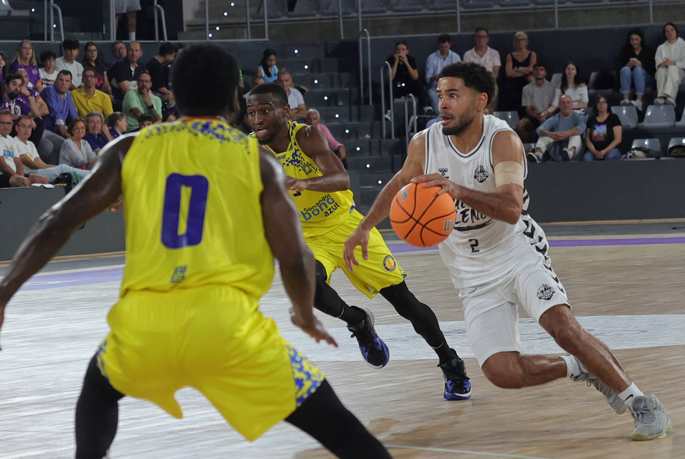 Así ha sido el primer partido del Palencia Baloncesto de pretemporada