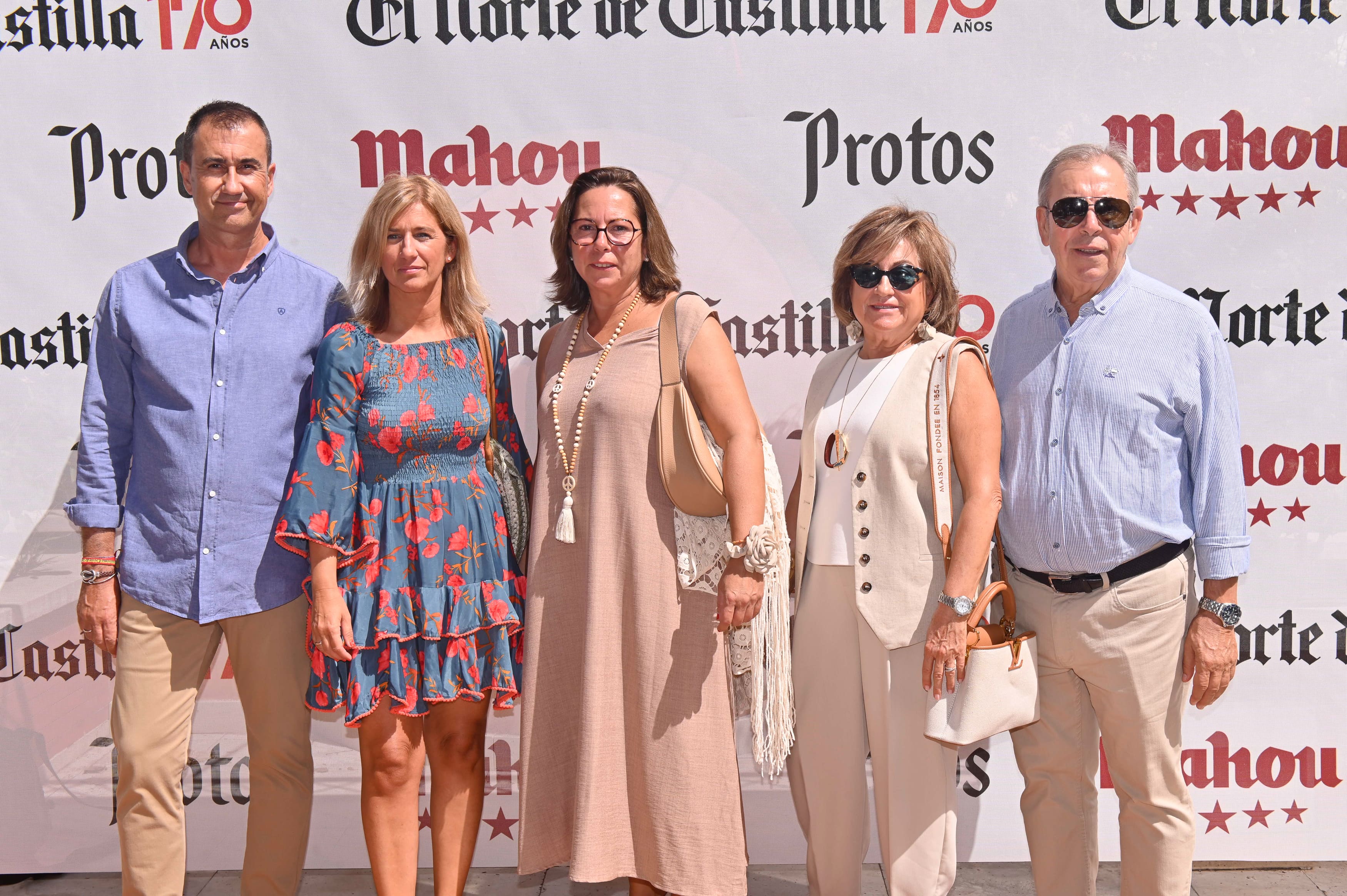 Barro Gres: Alfonso Velasco, Nuria Muñoz, Miriam Clérigo, Isabel Muñoz y Enrique Clérigo.