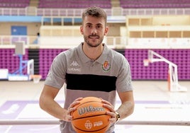 Dani Manchón, en su presentación en el polideportivo Pisuerga.