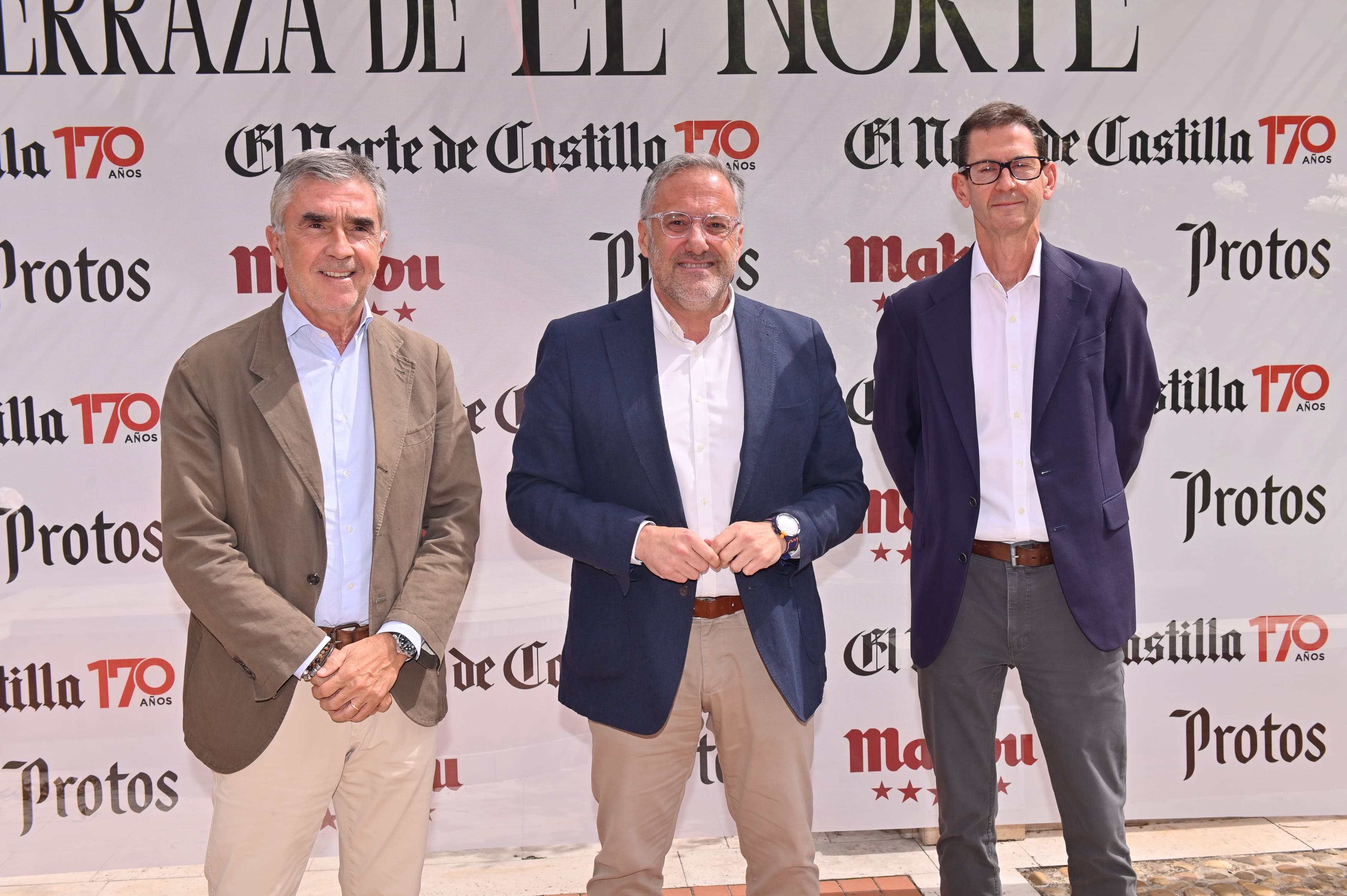 Iñaki Arechabaleta (presidente de El Norte de Castilla), Carlos Pollán (presidente de las Cortes de Castilla y León) y Goyo Ezama (director general de El Norte de Castilla).