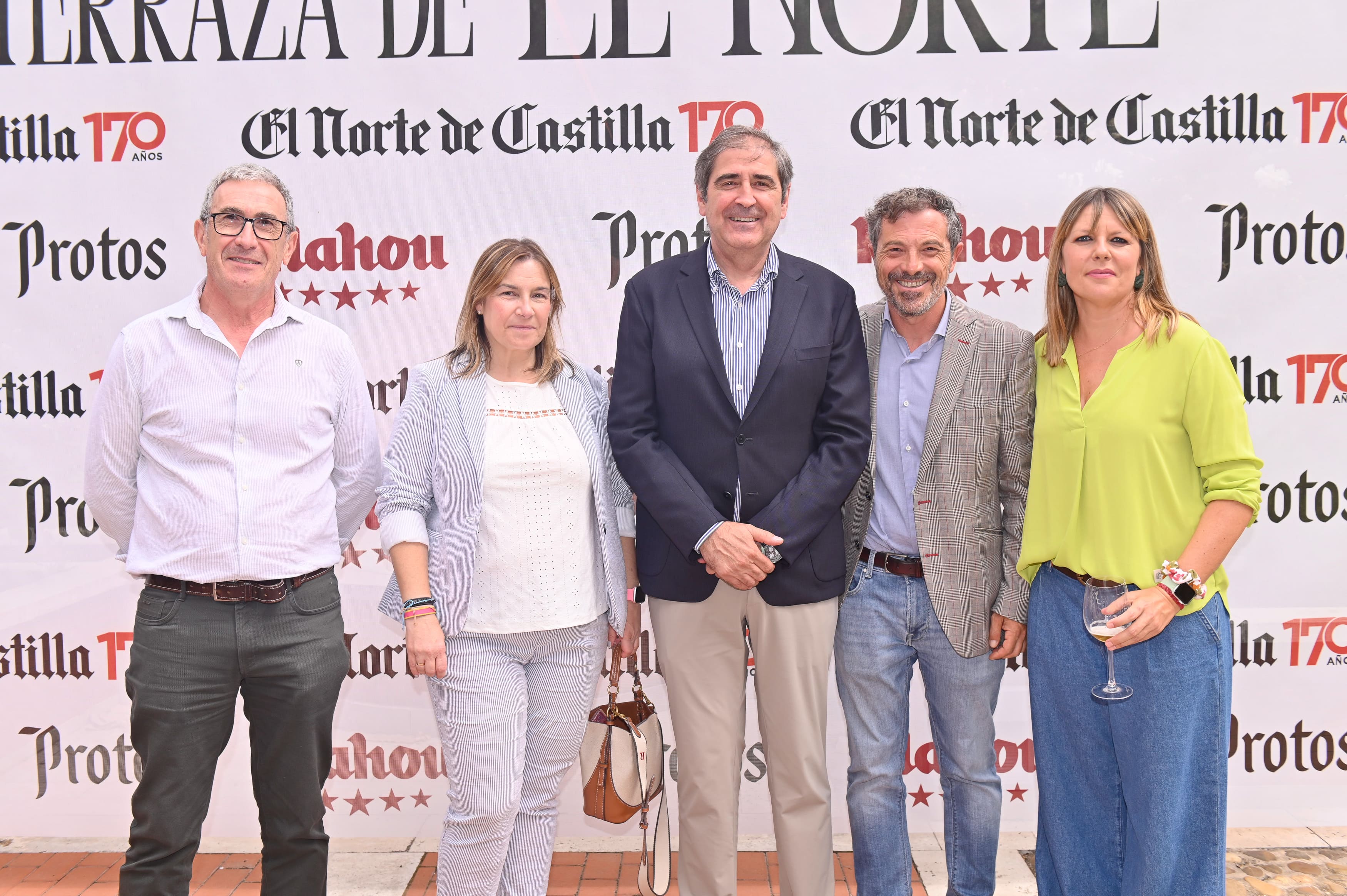 Cruz Catalina, Rebeca Rico (teniente de alcalde de Íscar), José Andrés Sanz (alcalde de Íscar), Juan Carlos Lázaro y Susana Ahijado.