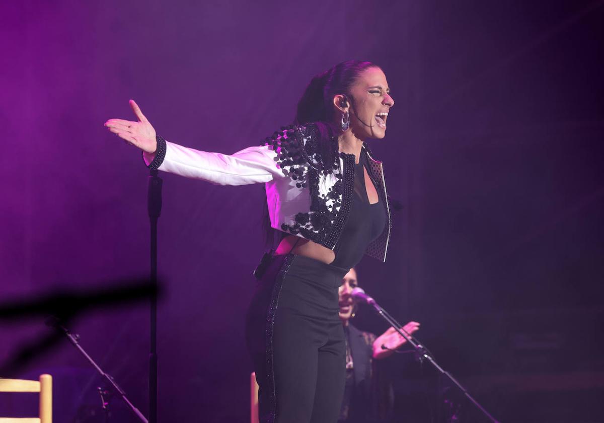 El concierto de María Peláe en la PLaza Mayor, en imágenes