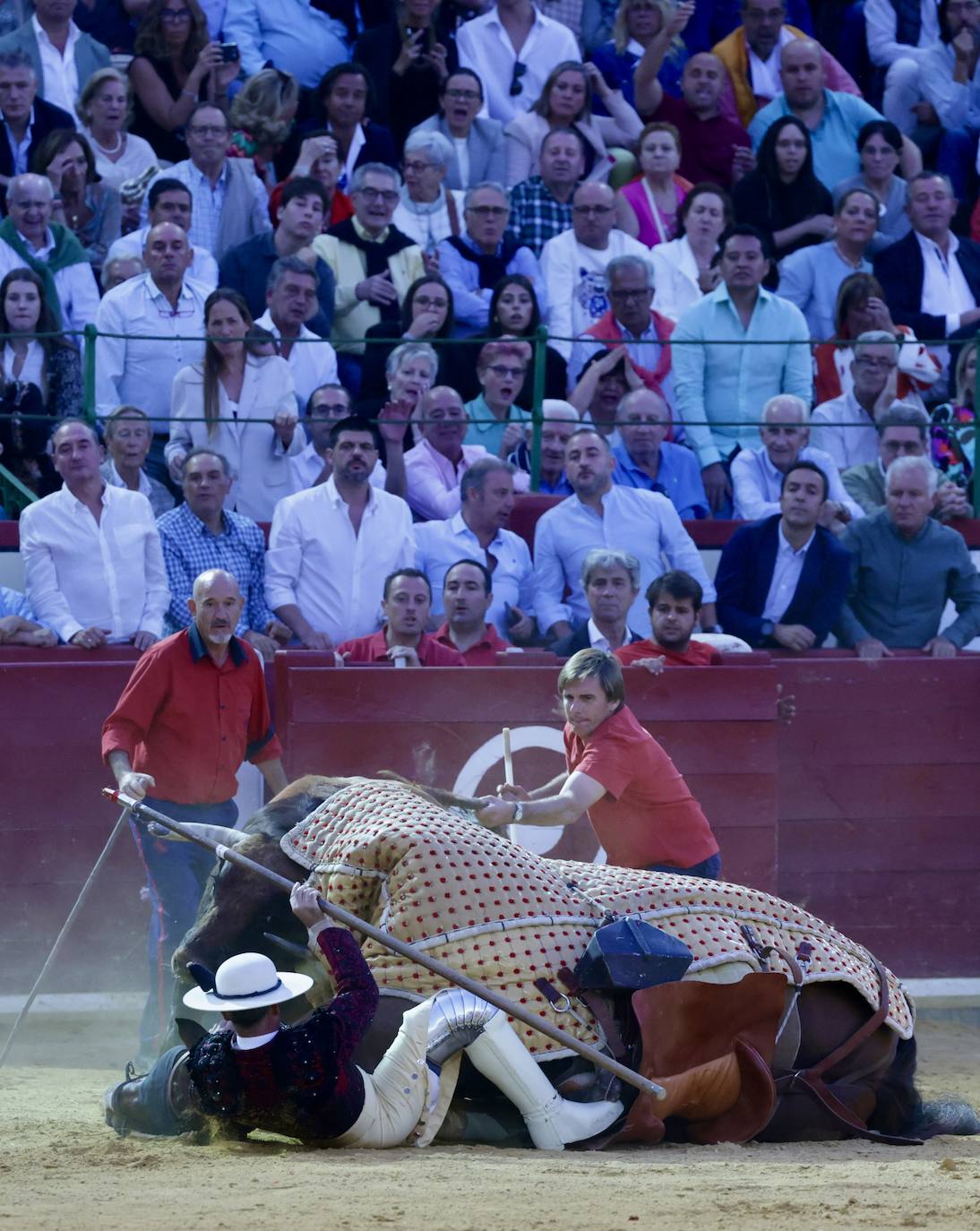 Talavante y Ponce salen por la puerta grande del coso del Paseo Zorrilla