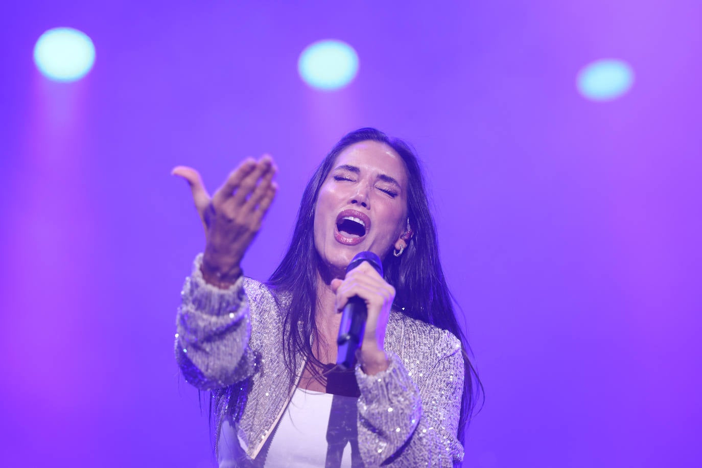 Las imágenes del concierto de India Martínez en la Plaza Mayor de Valladolid