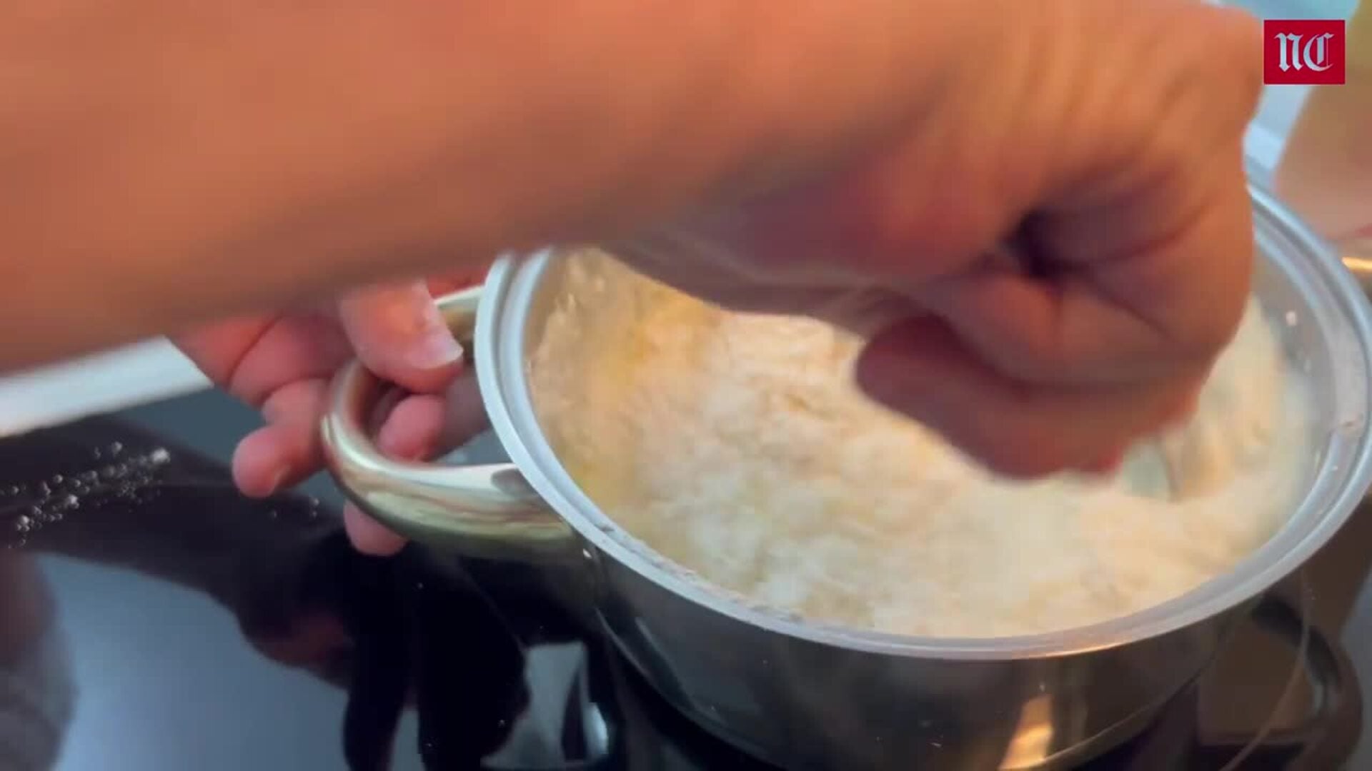 Cómo elaborar unos petit choux de crema de chocolate