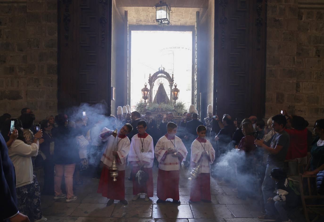 La procesión de Nuestra Señora de San Lorenzo en imágenes