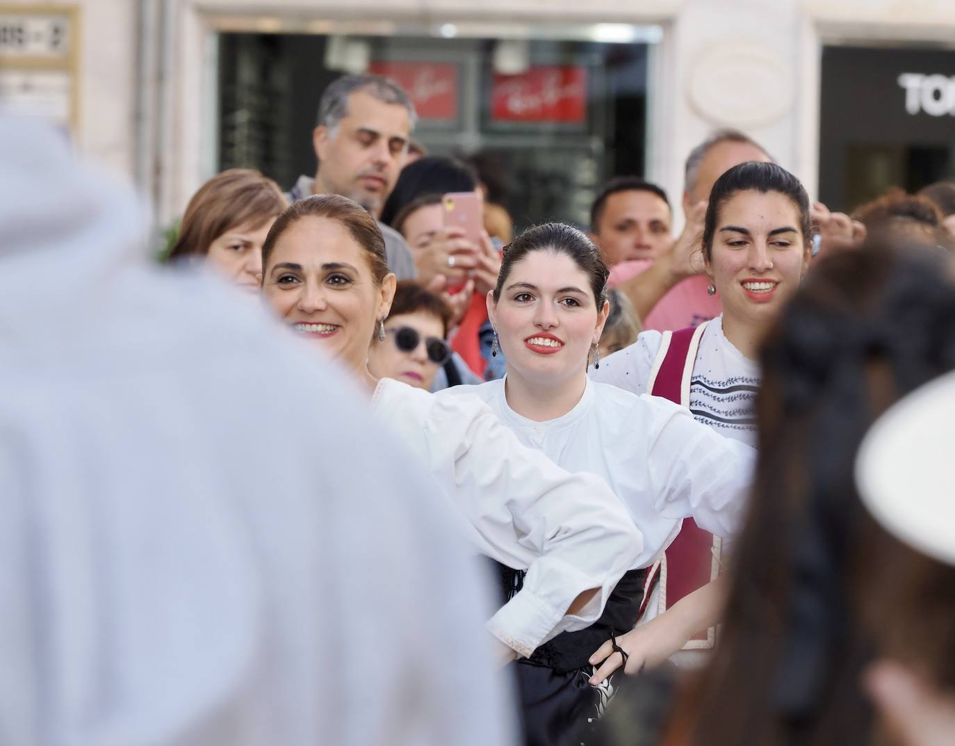 El centro de Valladolid se llena de música y folklore