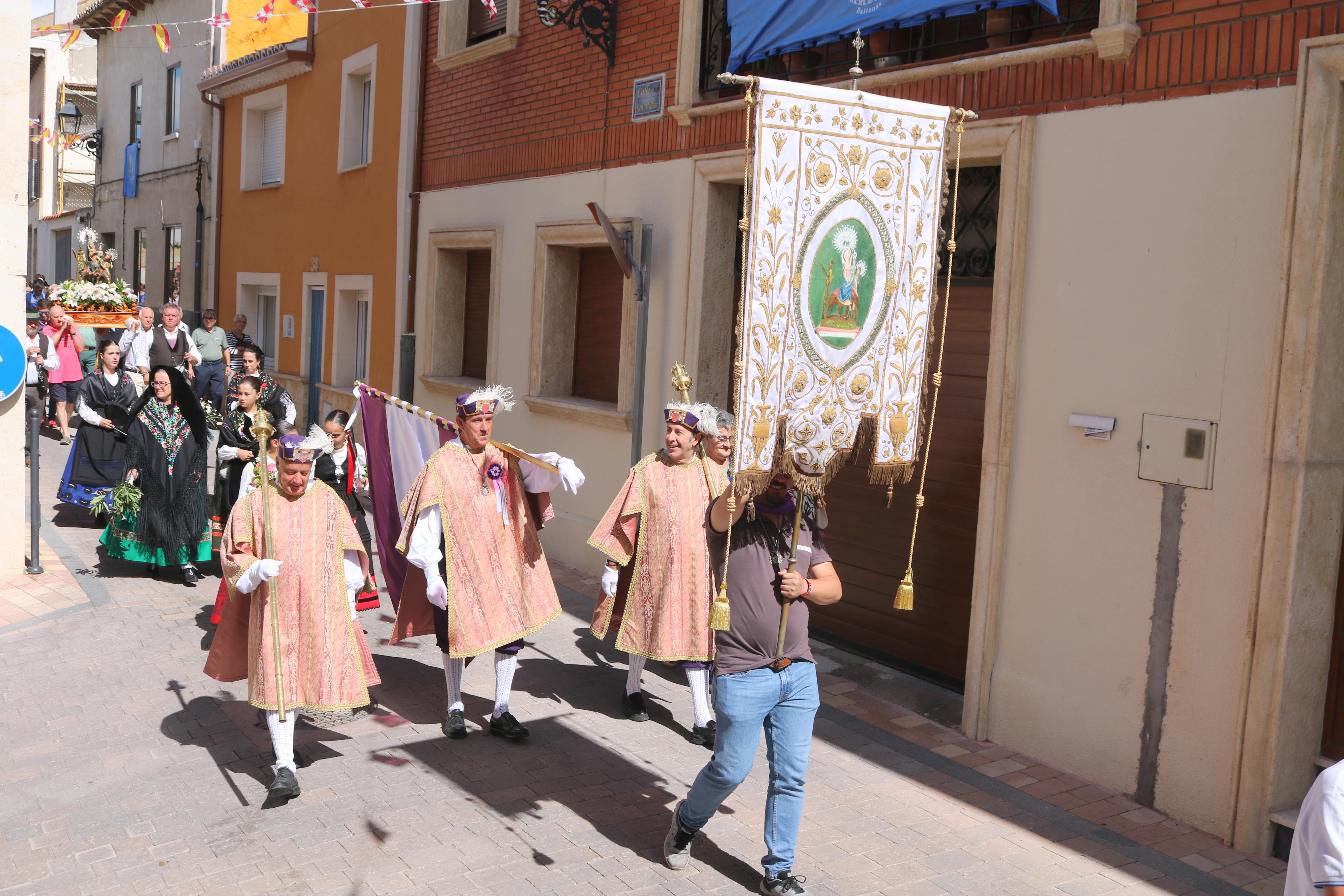 Baltanás se rinde a la Virgen de Revilla