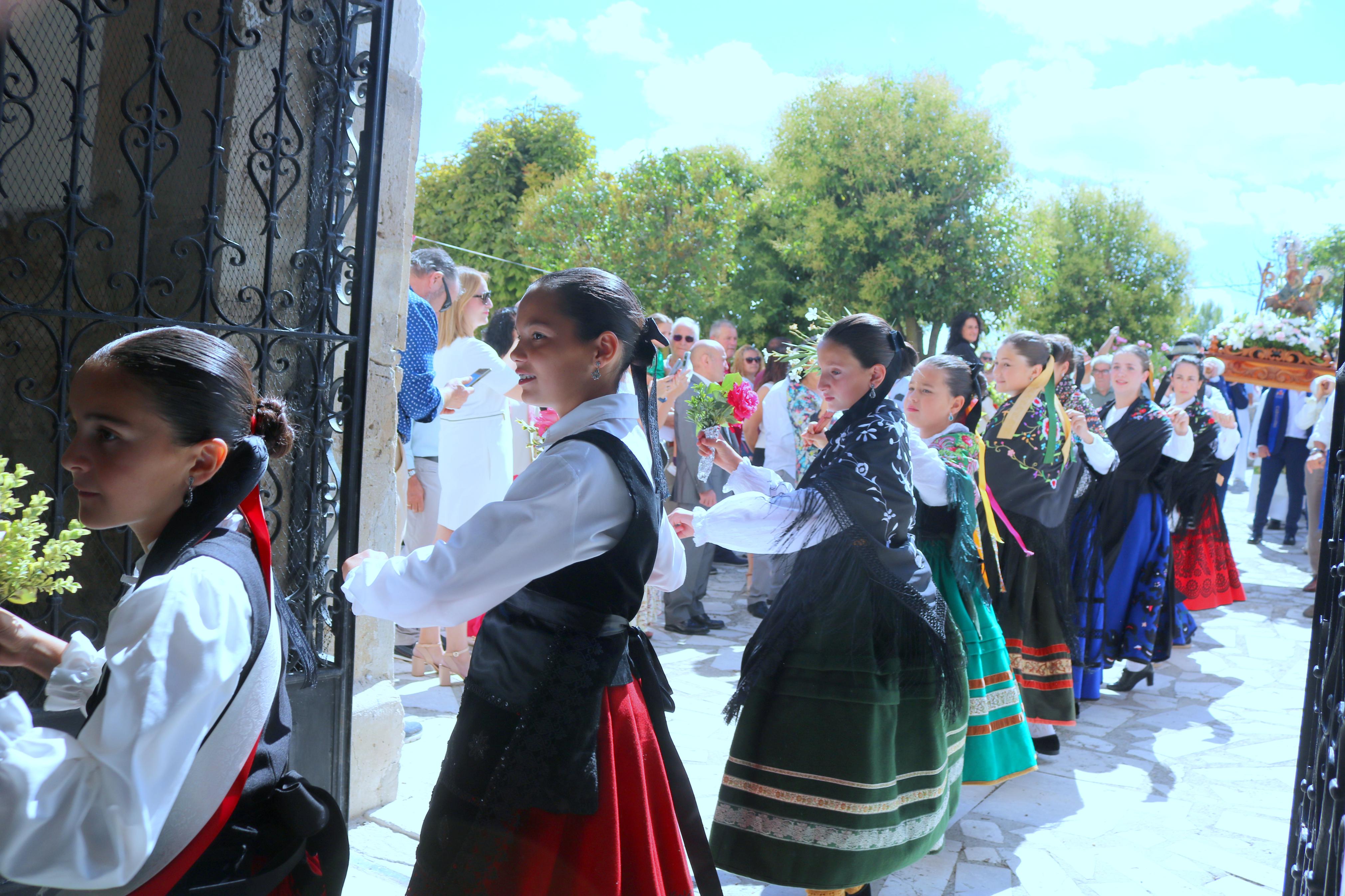Baltanás se rinde a la Virgen de Revilla
