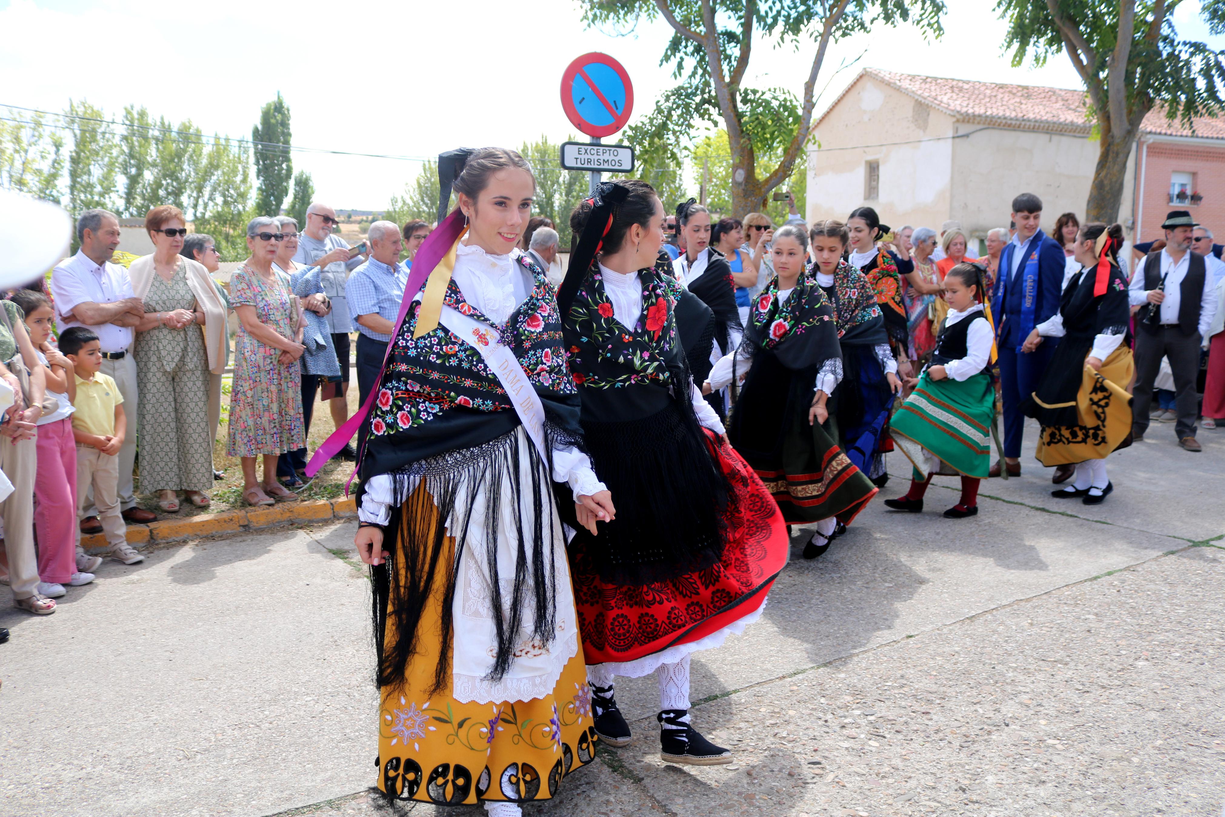 Baltanás se rinde a la Virgen de Revilla