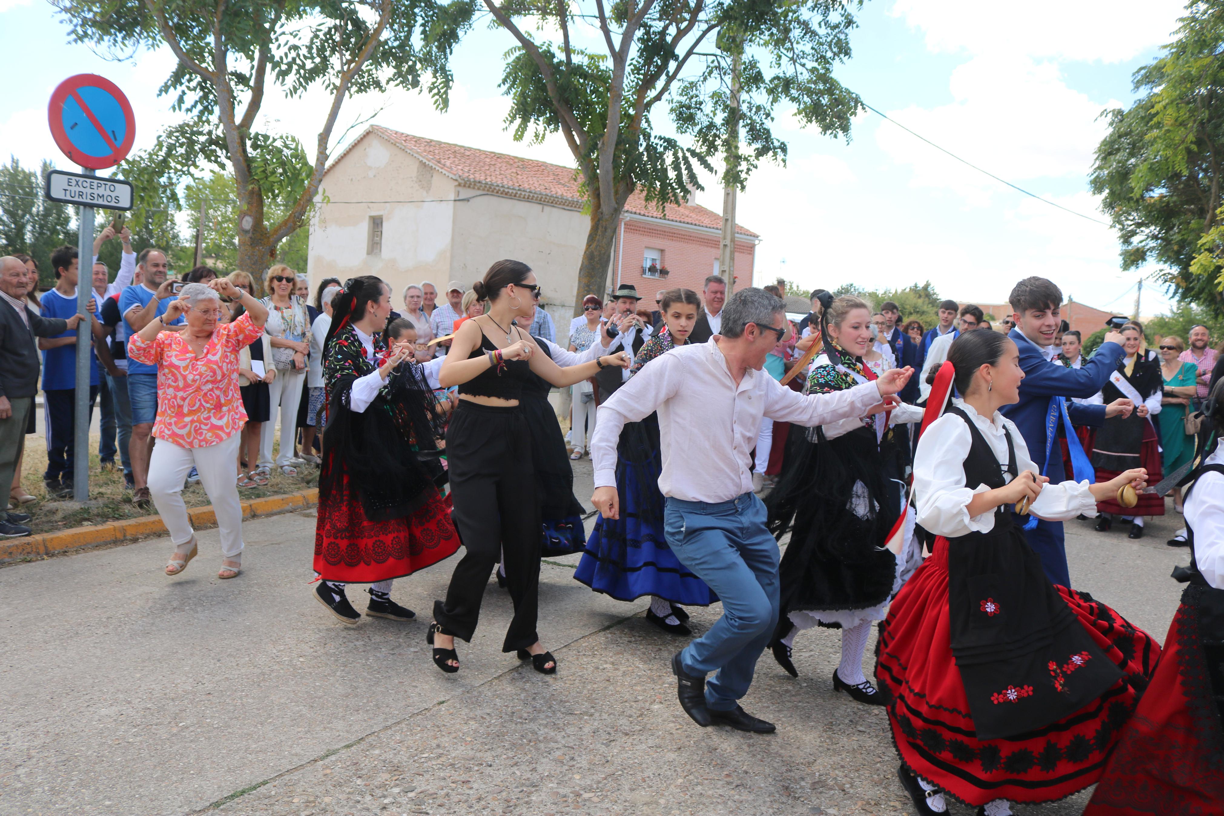 Baltanás se rinde a la Virgen de Revilla