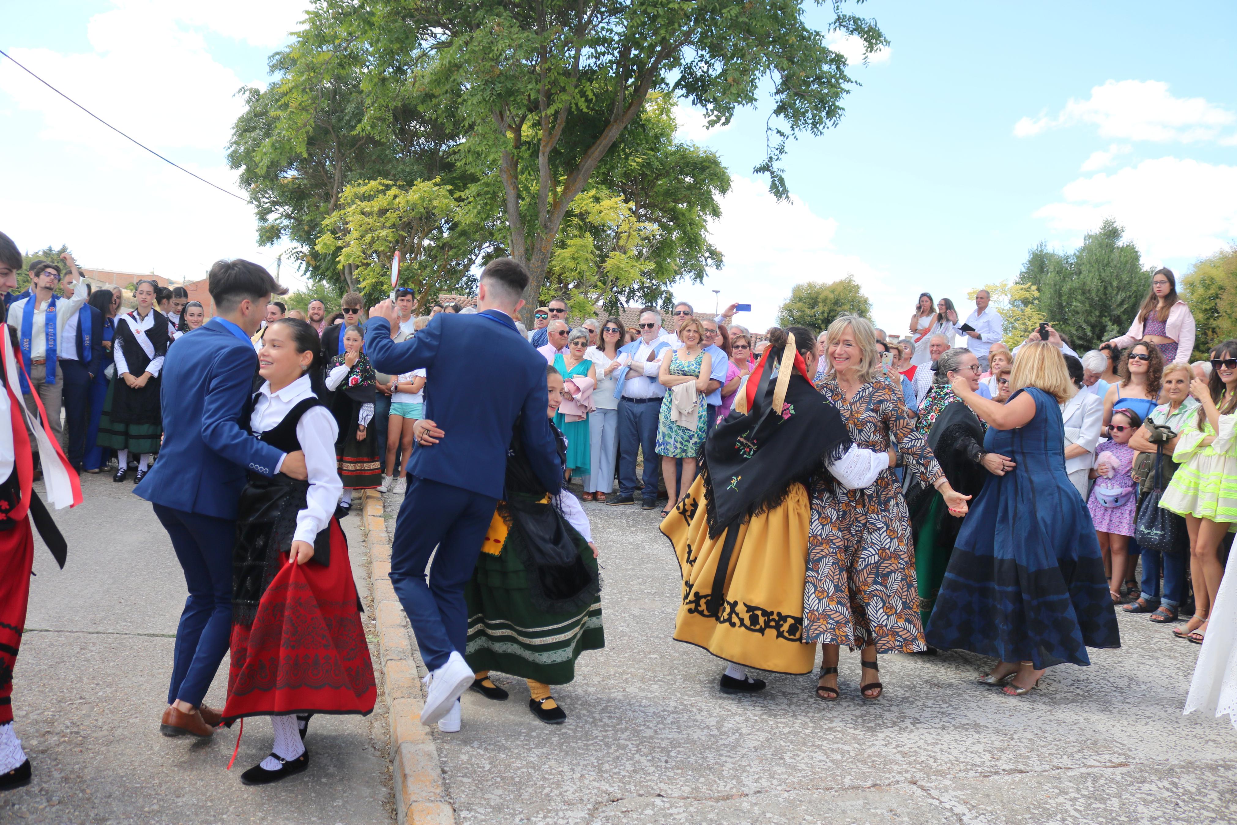 Baltanás se rinde a la Virgen de Revilla