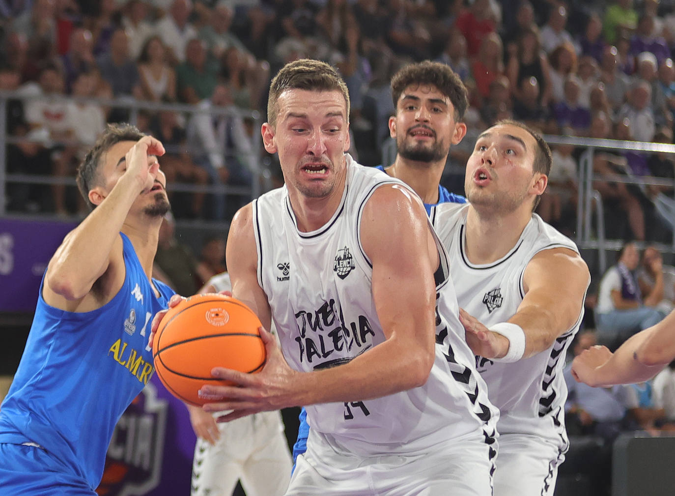 Palencia Baloncesto 87-94 Alimerka Oviedo