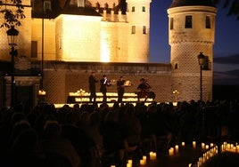 Concierto tributo a Coldplay junto al Alcázar de Segovia.