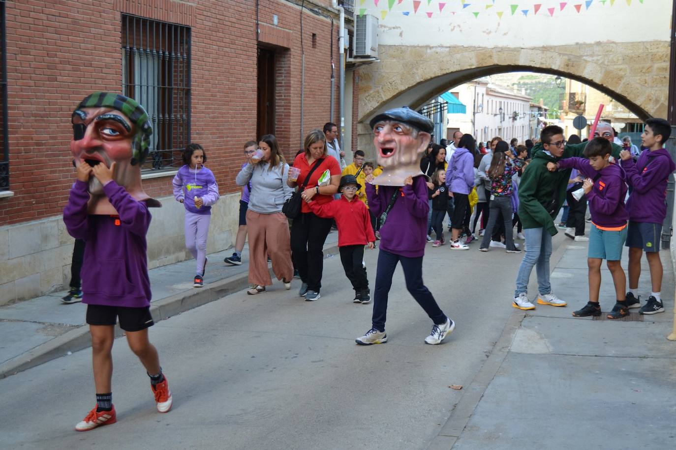 Así lo pasan en Astudillo en las Ferias y Fiestas de la Santa Cruz