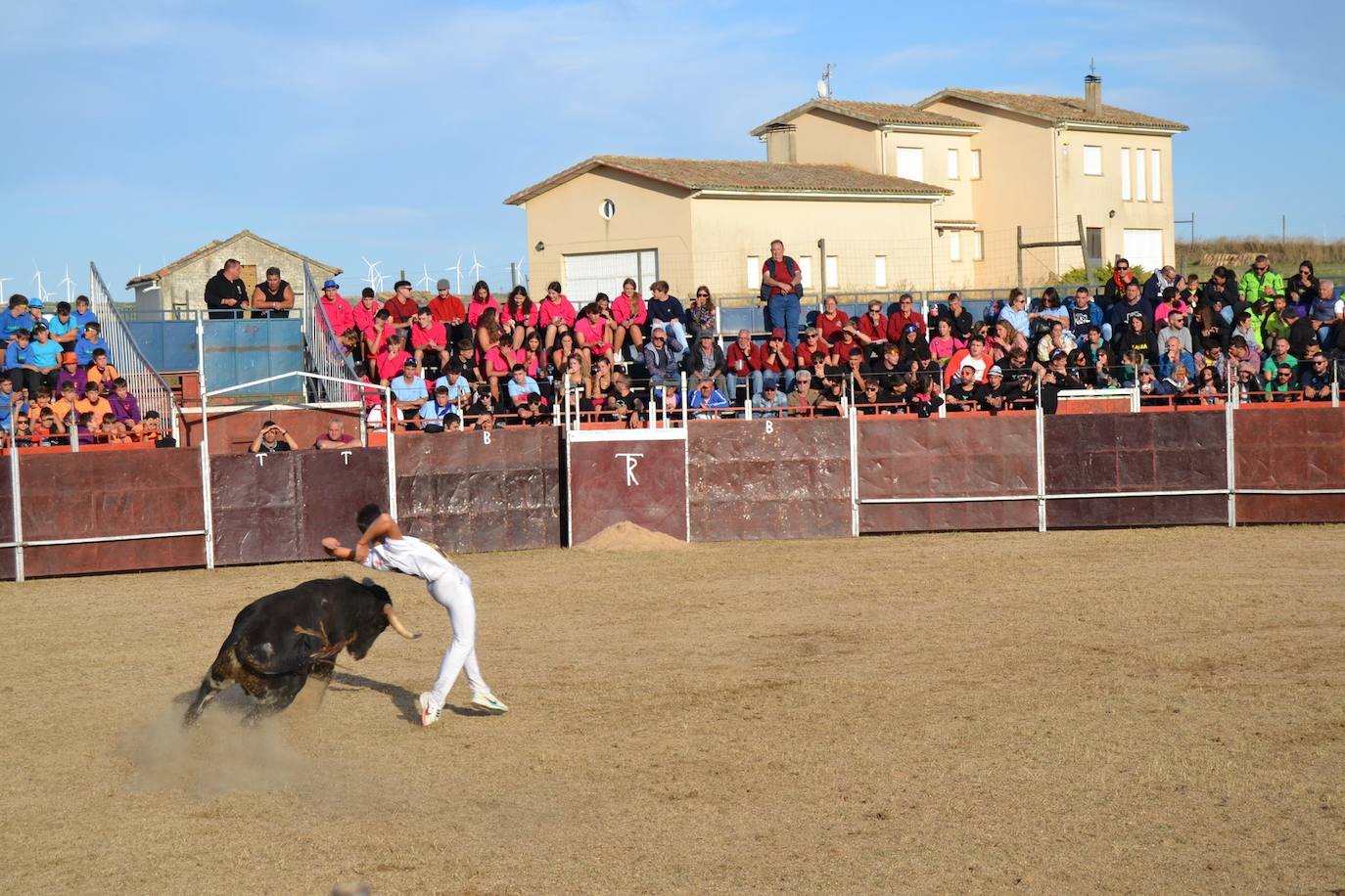 Así lo pasan en Astudillo en las Ferias y Fiestas de la Santa Cruz