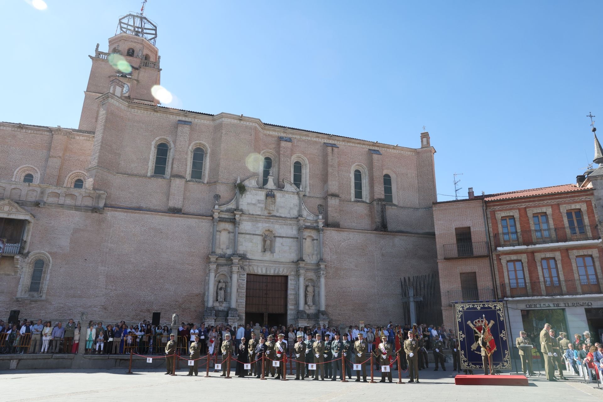 Trescientas personas juran bandera en Medina del Campo