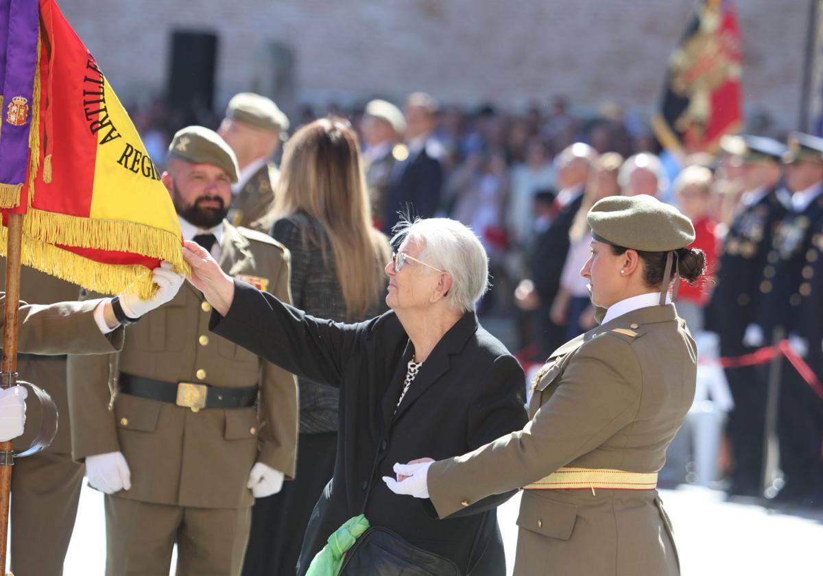 Trescientas personas juran bandera en Medina del Campo