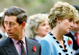 El Rey Carlos III con Lady Di.