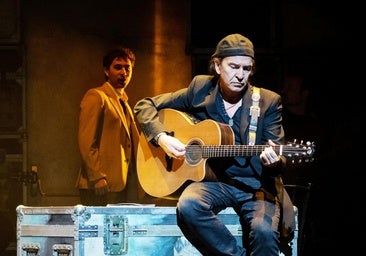 Álvaro Urquijo: «Este musical viene a poner orden biográfico a nuestra carrera»