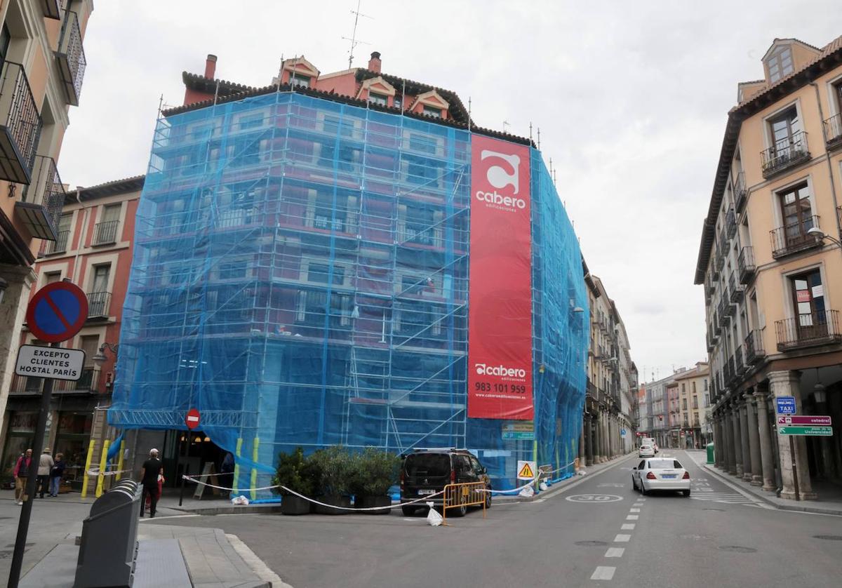 El edificio de la argolla afronta su reparación tras la caída de cascotes de 2019