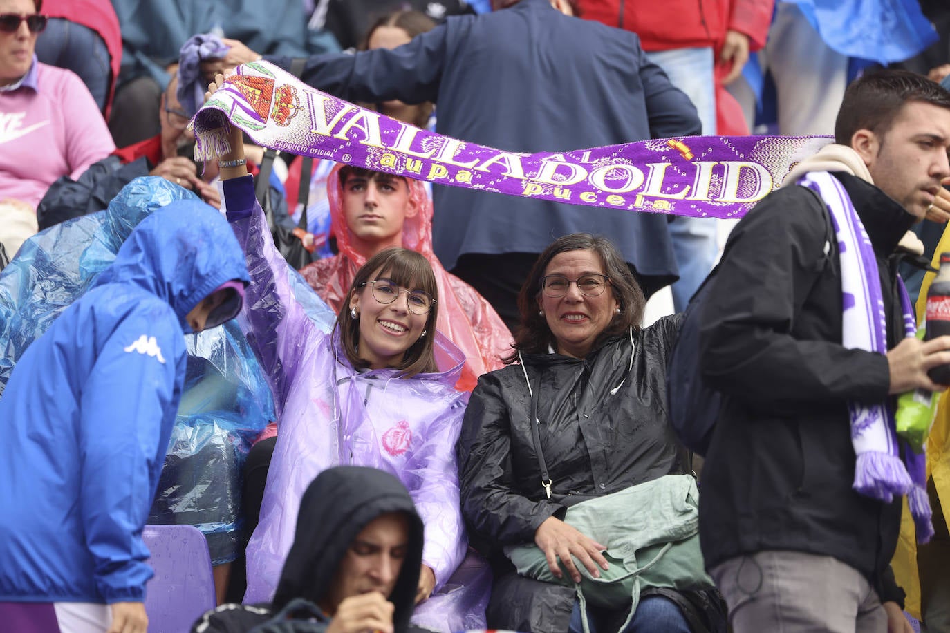 Búscate en las gradas del estadio José Zorrilla (2/4)
