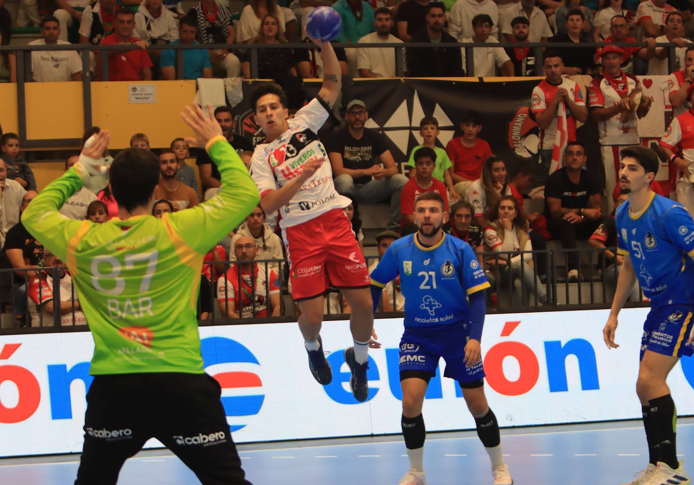 El Balonmano Nava - Recoletas Valladolid, en imágenes