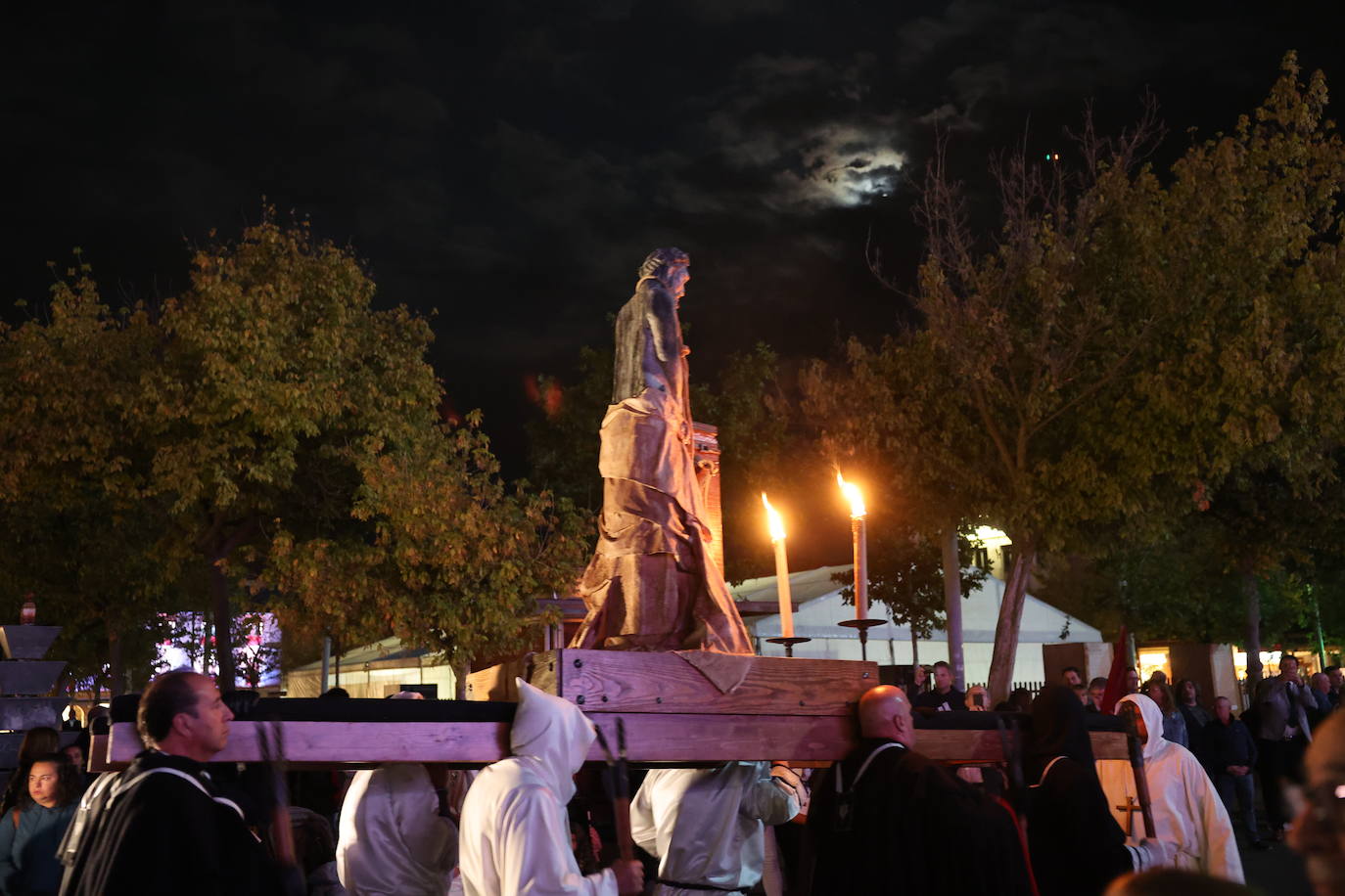 Procesión del X Aniversario de la Cofradía de Cristo en su Mayor Desamparo