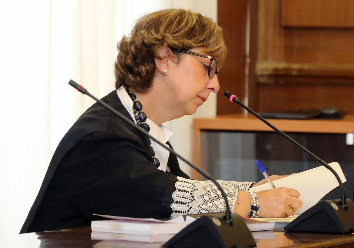 La fiscal jefe de Segovia, Inmaculada Martínez, durante la vista de un juicio.